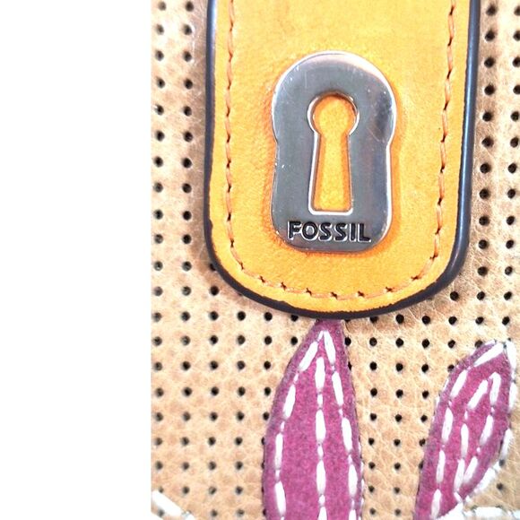Fossil Womens Orange Leather Flower Snap Wallet - Picture 3 of 13